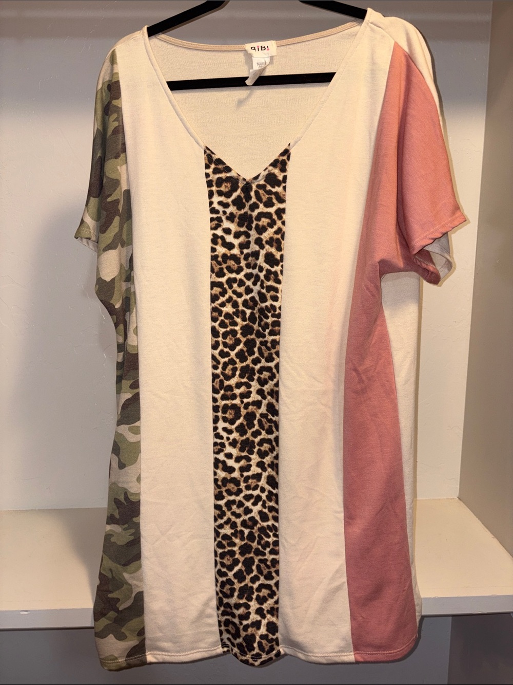 BiBi Cream Colorblock V-Neck Tee with Leopard Stripe, Camo & Dusty Rose Panels